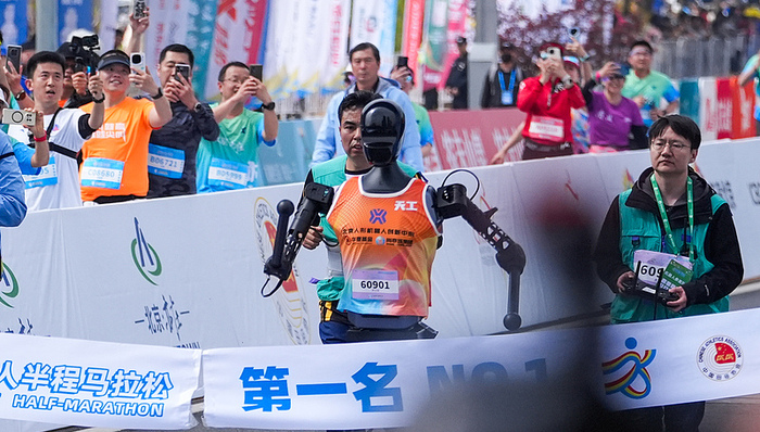 01329f48c678dd290a22ad1581c0373f_17459113189230400_a700x398.jpg
